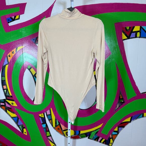 SHEIN Cream Bodysuit with High Neck and Long Sleeves. Size Large. Good used cond - Picture 4 of 4